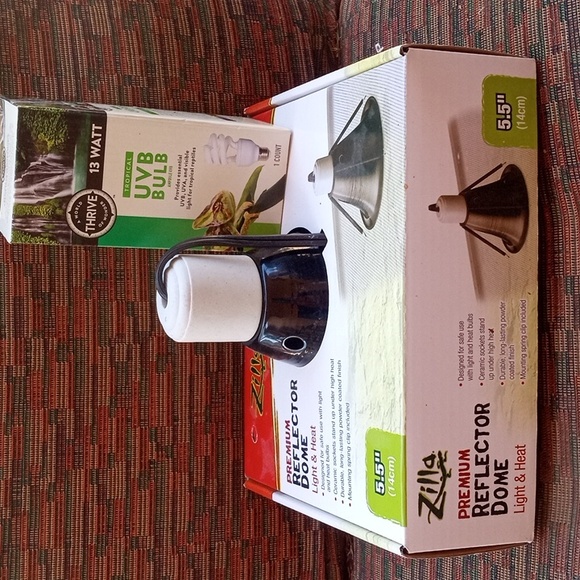New! ZILLA 5.5" Reflector Dome Lamp & THRIVE 13W Tropical UVB Bulb. - Picture 2 of 9